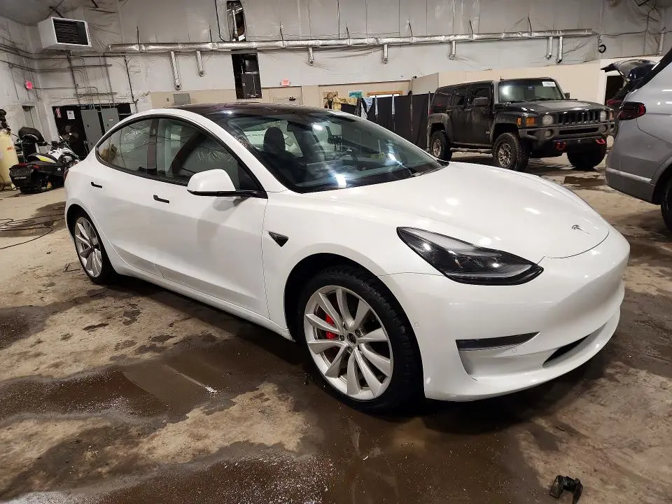2021 TESLA MODEL 3   