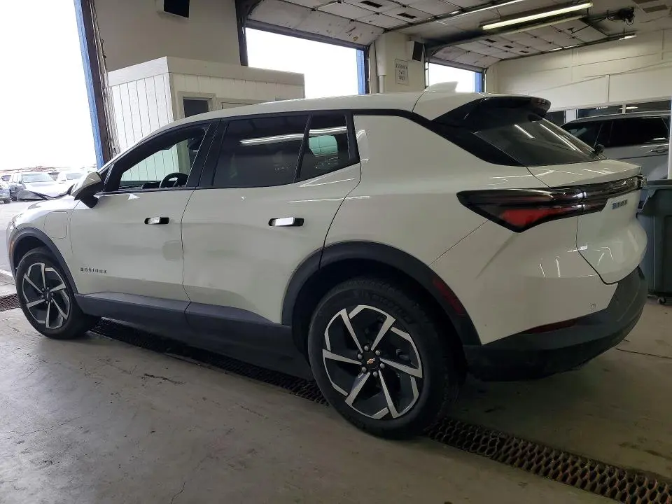 2025 CHEVROLET EQUINOX LT  