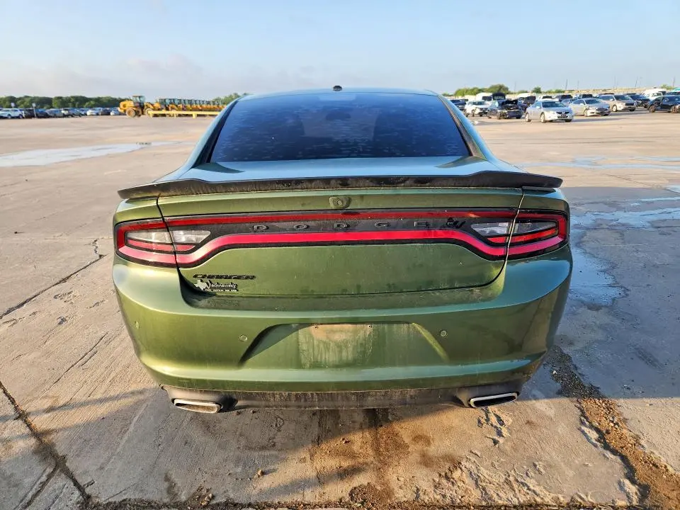 2022 DODGE CHARGER SXT  