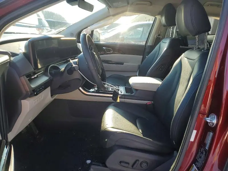 2024 KIA CARNIVAL SX  