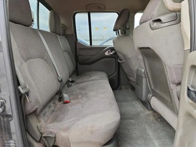 2014 NISSAN FRONTIER S  