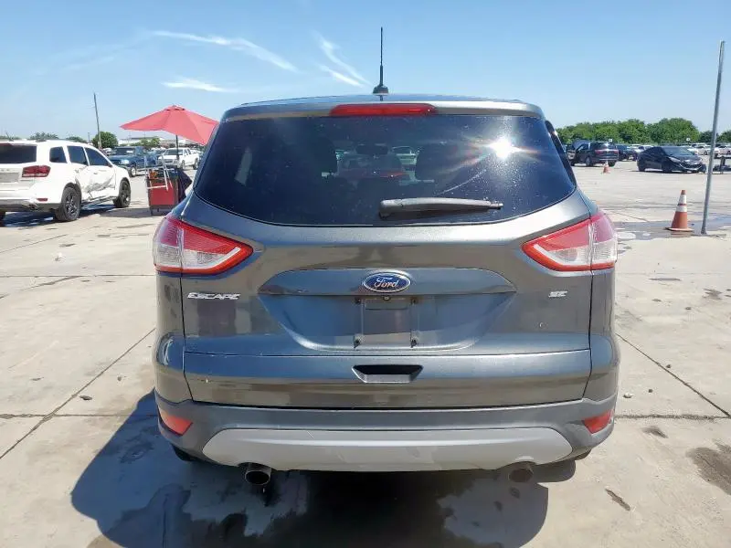 2015 FORD ESCAPE SE  