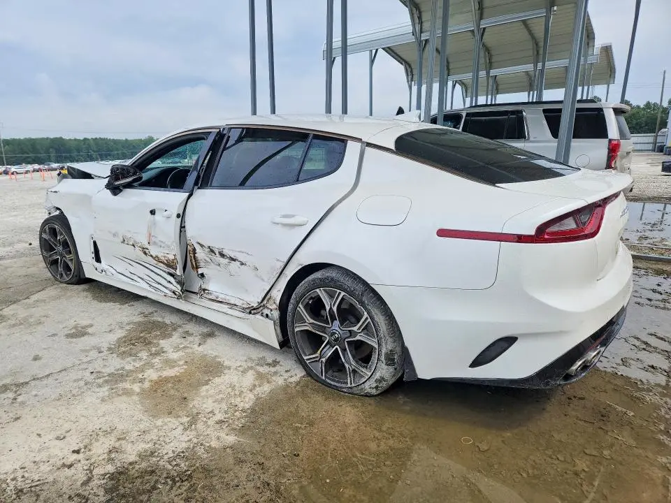 2021 KIA STINGER GT-LINE  