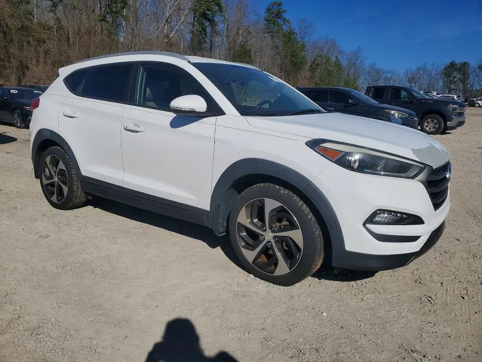 2016 HYUNDAI TUCSON LIMITED  