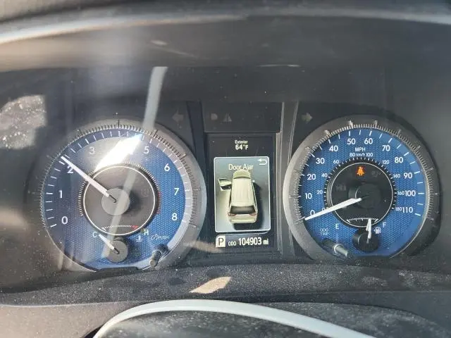 2017 TOYOTA SIENNA XLE  