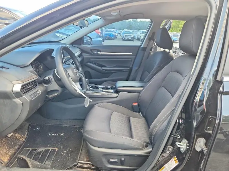 2023 NISSAN ALTIMA SV  