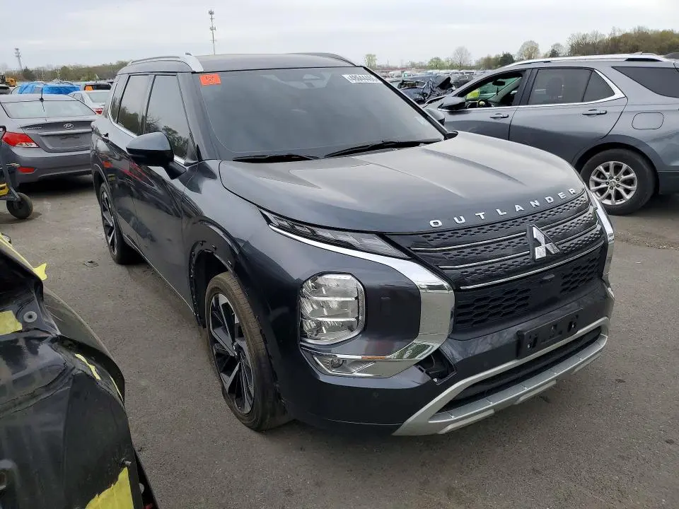 2024 MITSUBISHI OUTLANDER SEL  
