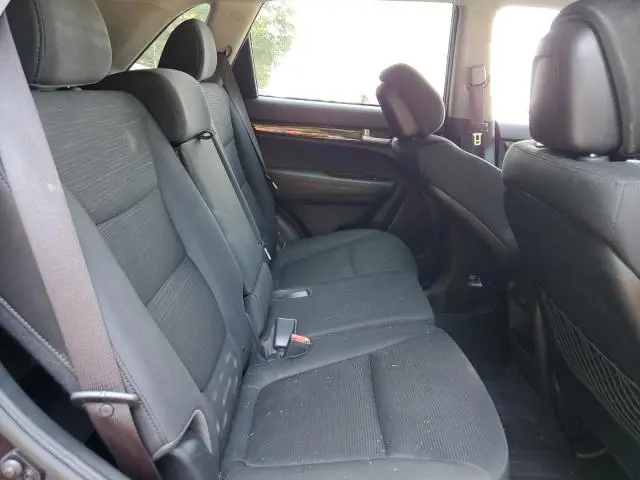 2014 KIA SORENTO LX  