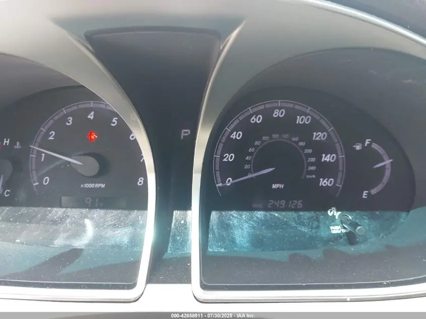 2011 TOYOTA AVALON  