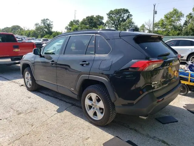 2021 TOYOTA RAV4 XLE  