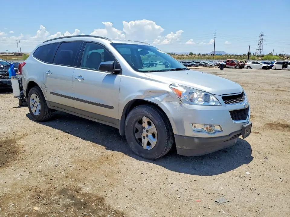 2012 CHEVROLET TRAVERSE LS  