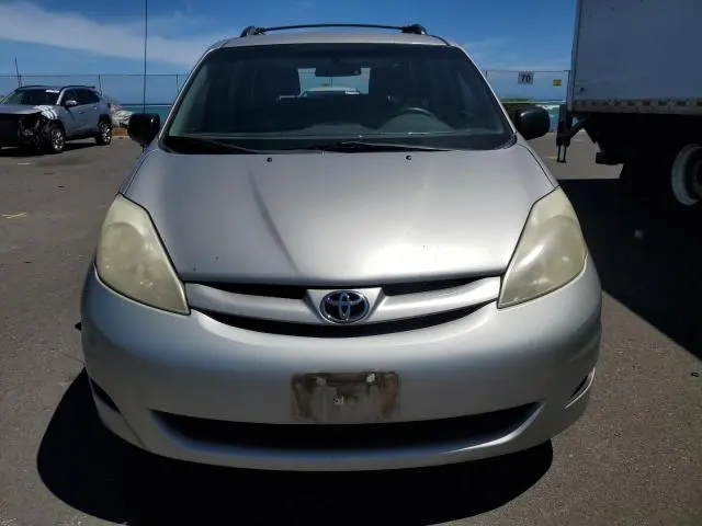 2010 TOYOTA SIENNA CE  