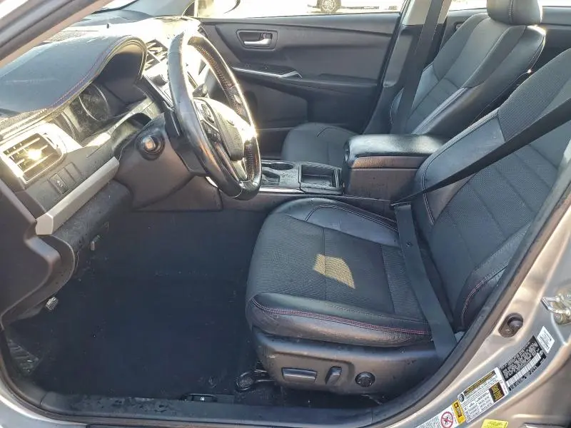 2016 TOYOTA CAMRY LE  