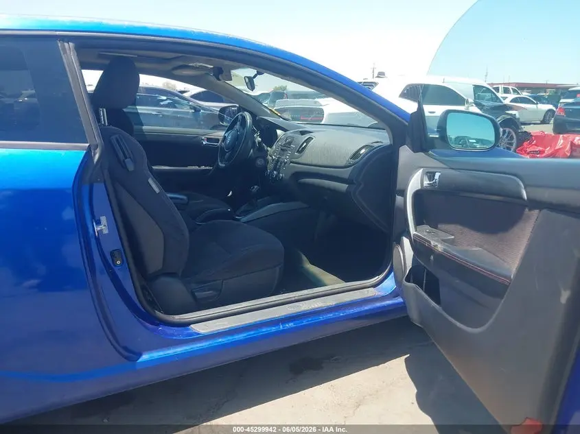 2013 KIA FORTE KOUP SX
