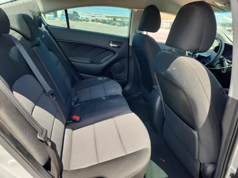 2015 KIA FORTE LX  