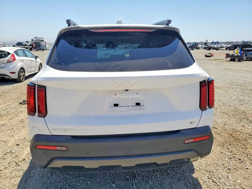 2023 KIA SORENTO S  