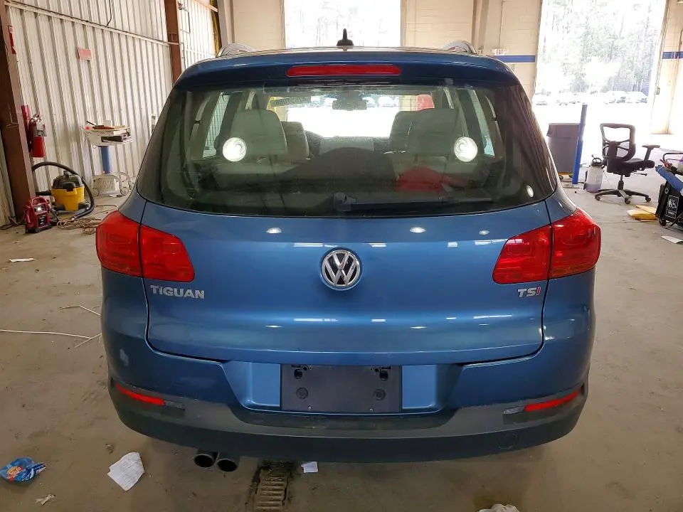 2017 VOLKSWAGEN TIGUAN S  
