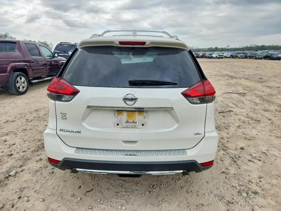 2018 NISSAN ROGUE SL  