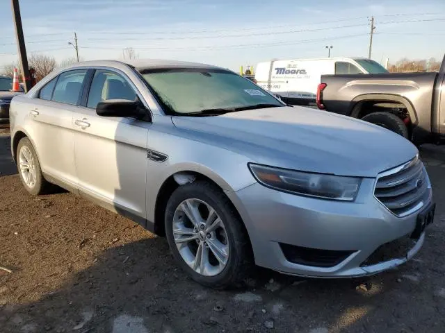 2018 FORD TAURUS SE  