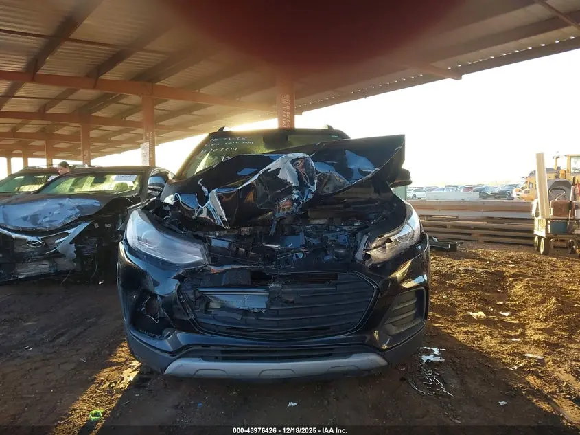 2020 CHEVROLET TRAX FWD LT