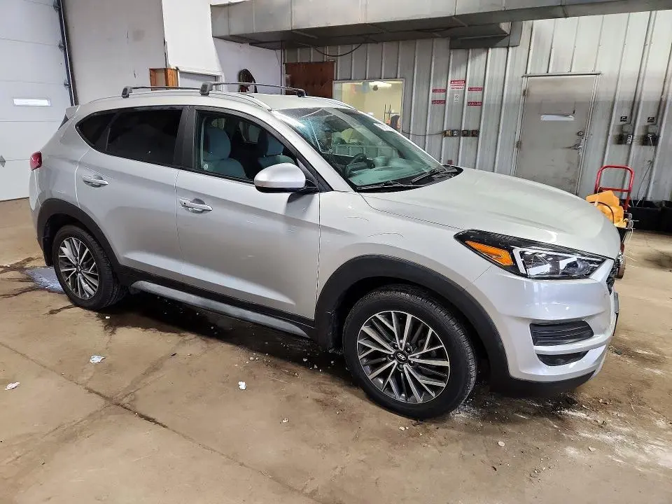 2020 HYUNDAI TUCSON SEL  