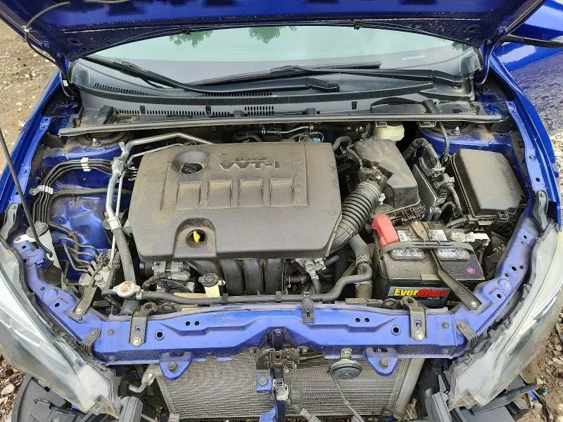 2019 TOYOTA COROLLA SE  