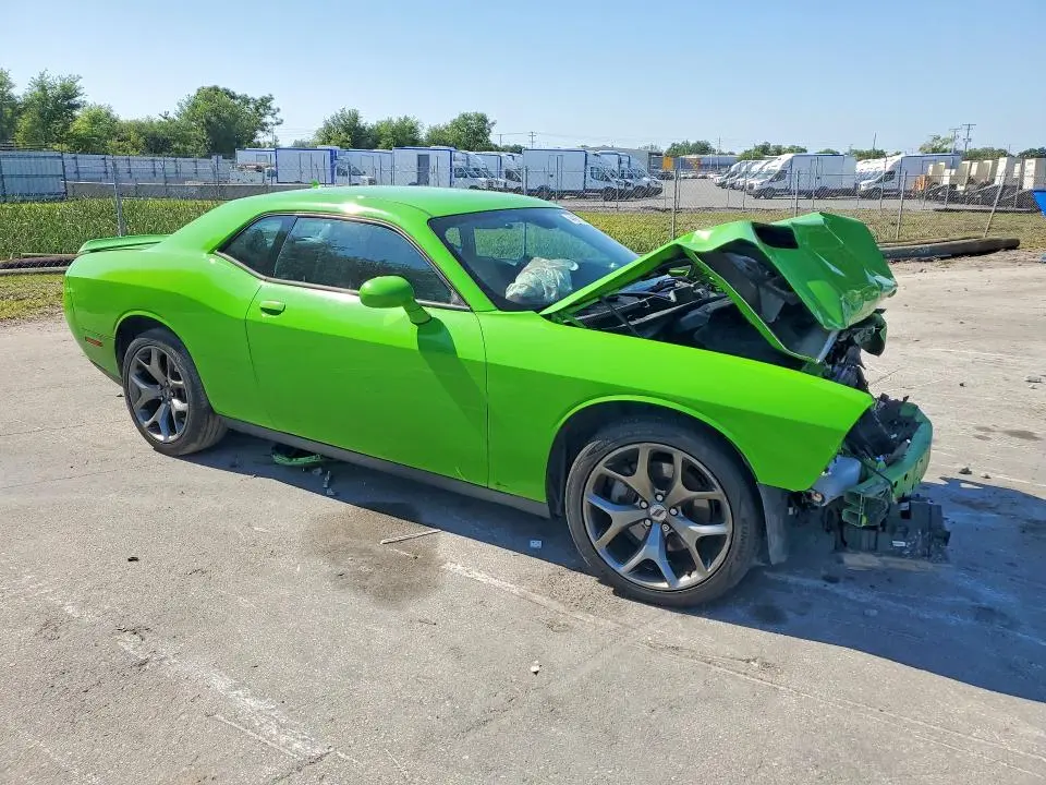 2017 DODGE CHALLENGER SXT  