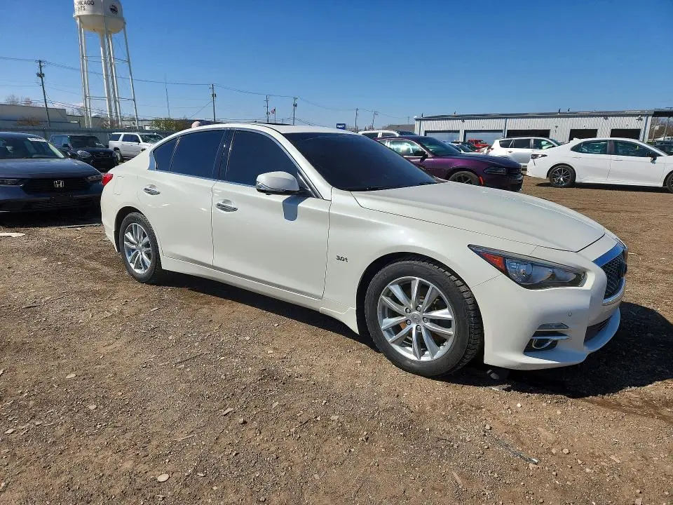 2016 INFINITI Q50 3.0T PREMIUM  