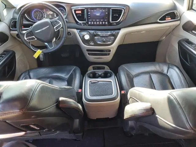 2017 CHRYSLER PACIFICA TOURING L PLUS  