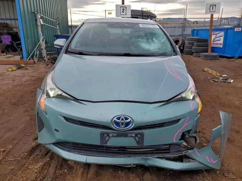 2016 TOYOTA PRIUS   