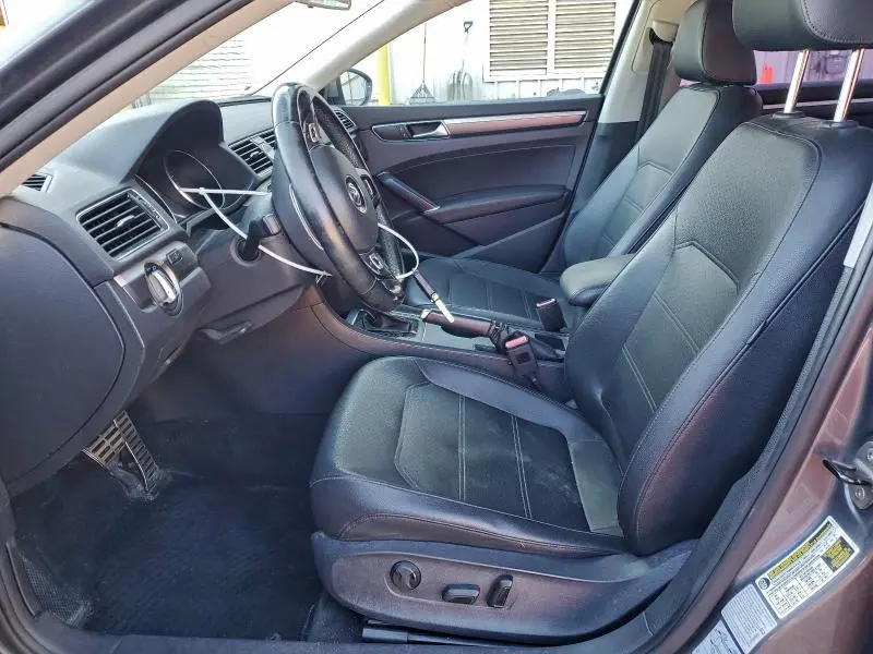 2017 VOLKSWAGEN PASSAT R-LINE  