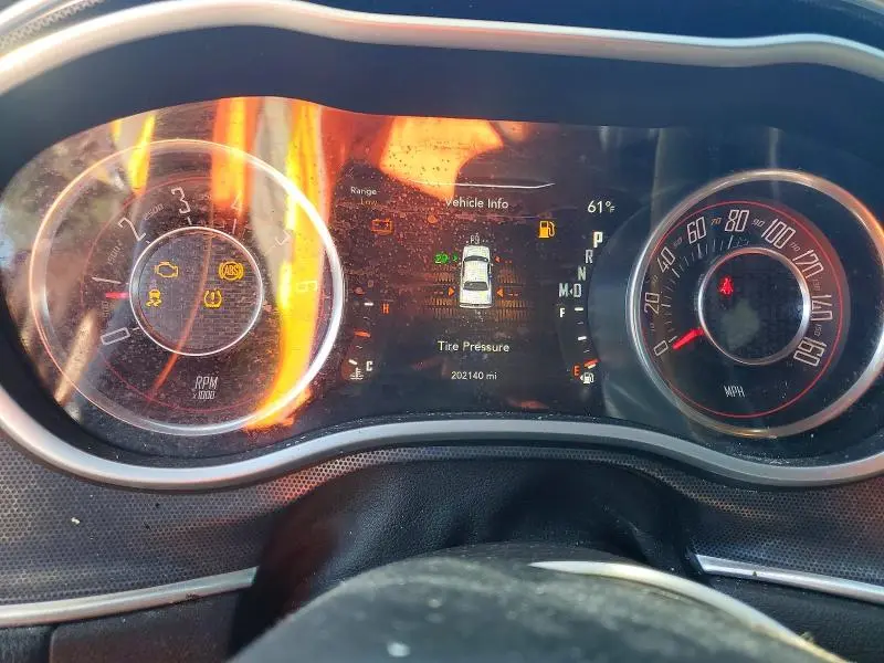2015 DODGE CHALLENGER SXT PLUS  