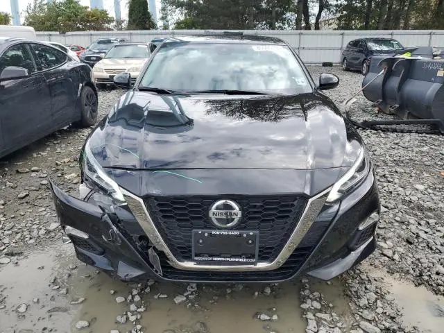 2021 NISSAN ALTIMA SR  