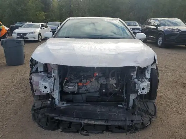 2022 TOYOTA CAMRY XLE  