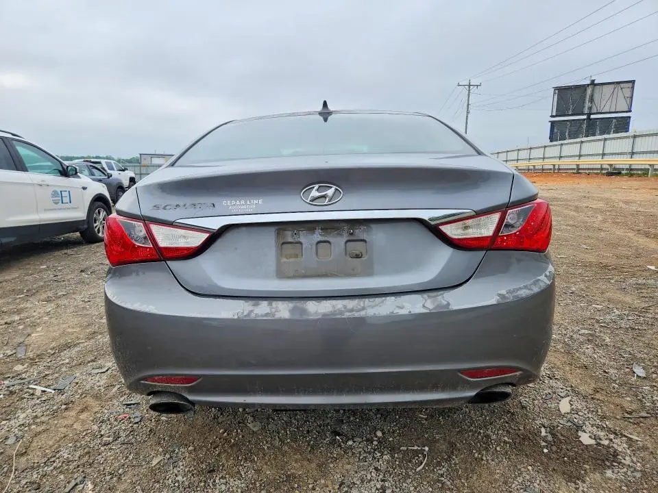 2011 HYUNDAI SONATA SE  