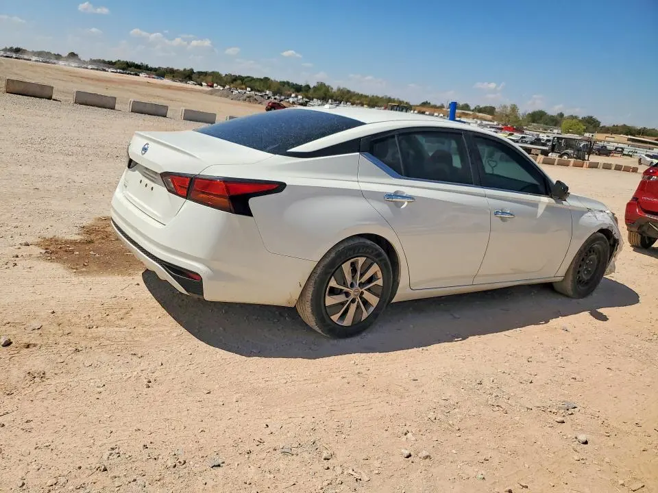 2020 NISSAN ALTIMA S  