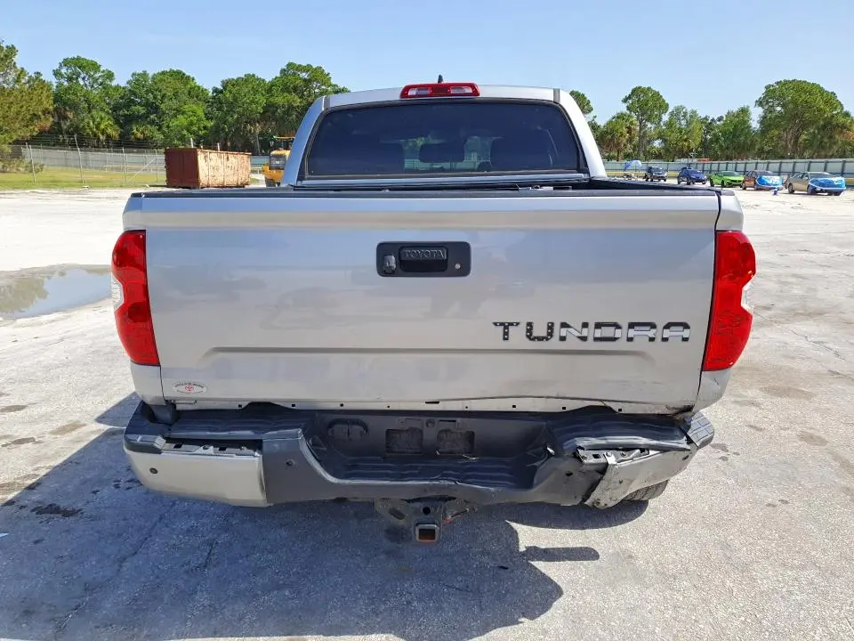 2021 TOYOTA TUNDRA CREWMAX SR5  