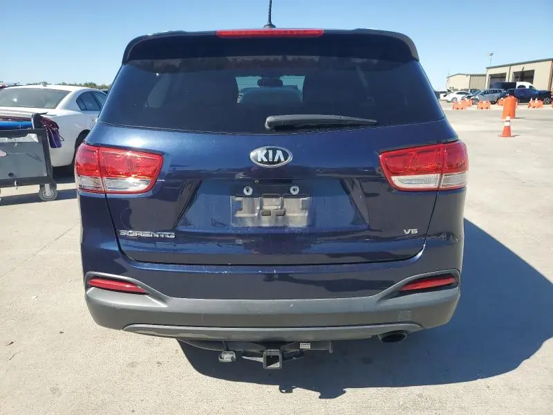 2016 KIA SORENTO LX  