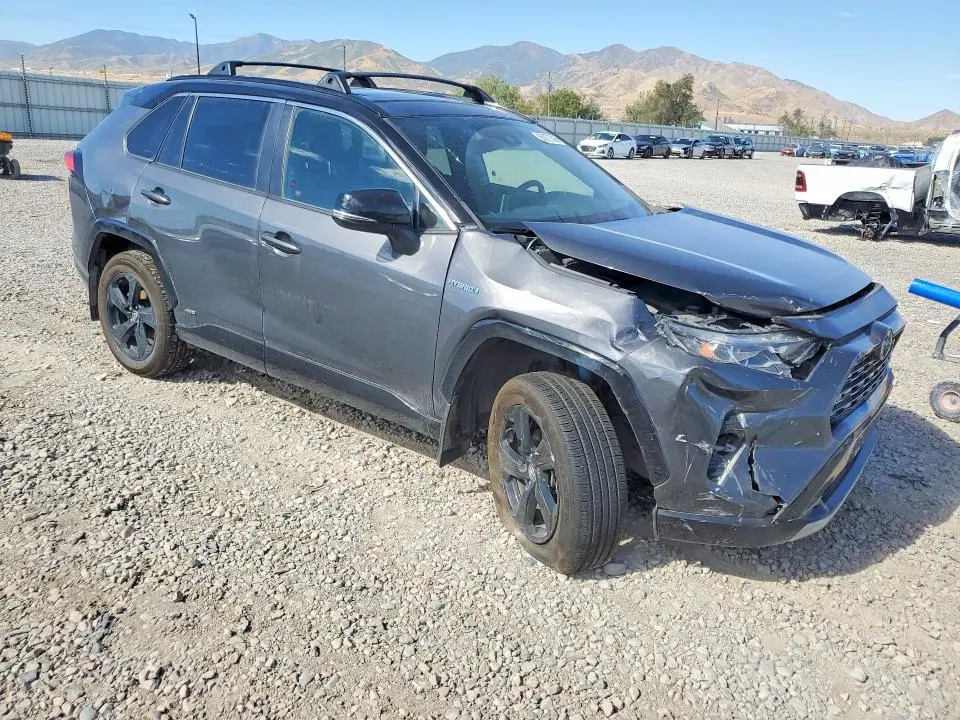 2020 TOYOTA RAV4 XSE  