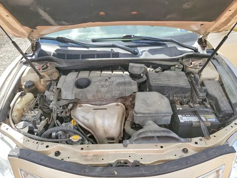 2011 TOYOTA CAMRY XLE  