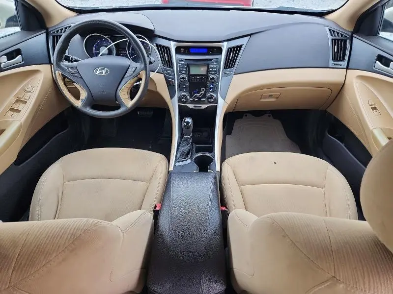2011 HYUNDAI SONATA GLS  