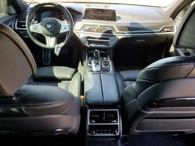 2021 BMW 750 XI  