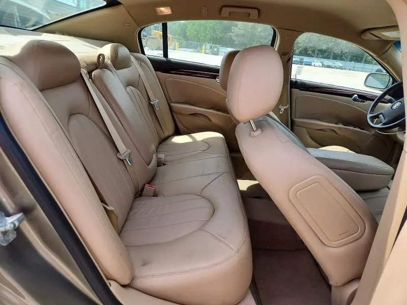 2010 BUICK LUCERNE CX  