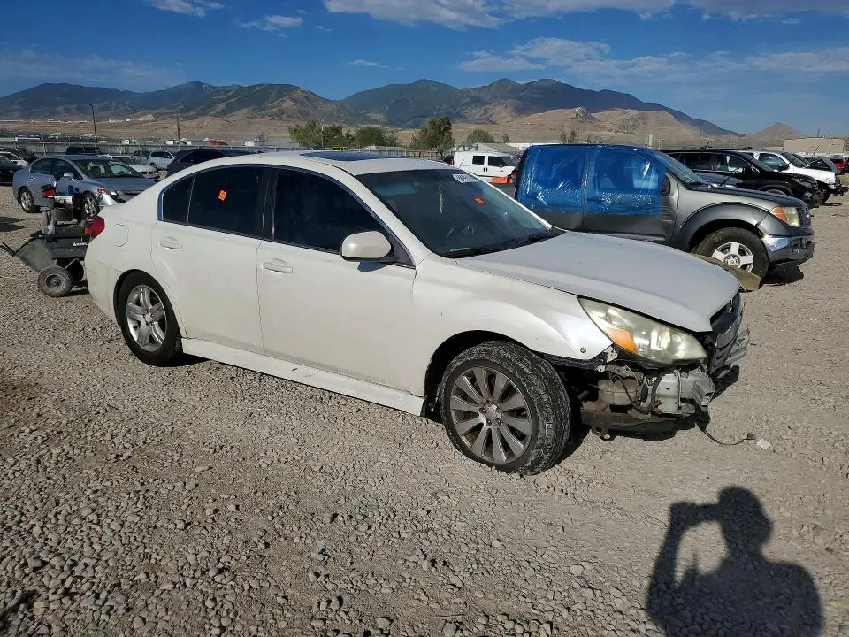 2011 SUBARU LEGACY 3.6R LIMITED  