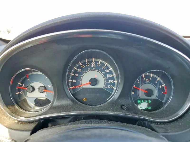 2013 CHRYSLER 200 LX  