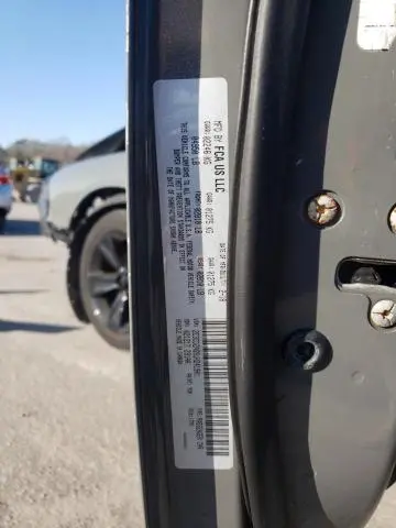 2018 DODGE CHALLENGER SXT