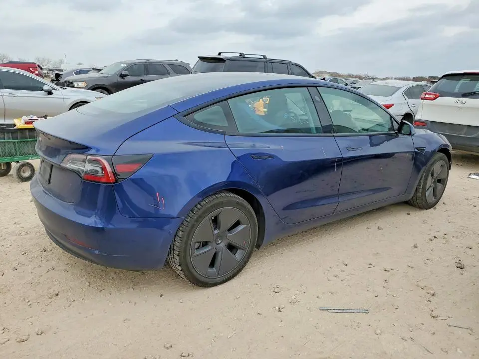 2022 TESLA MODEL 3   