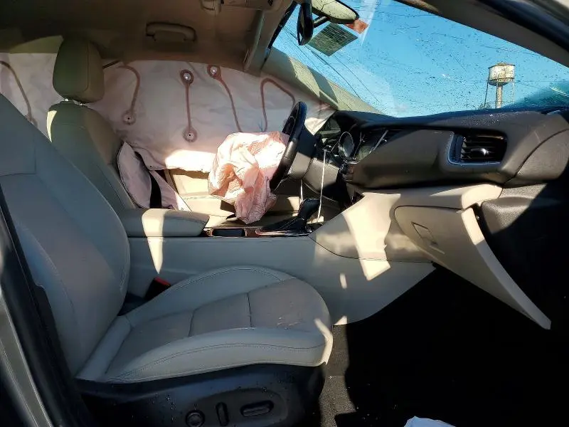 2018 BUICK REGAL ESSENCE  