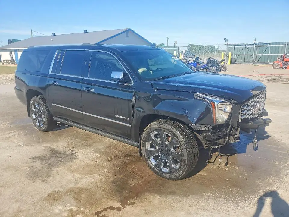 2018 GMC YUKON XL DENALI  