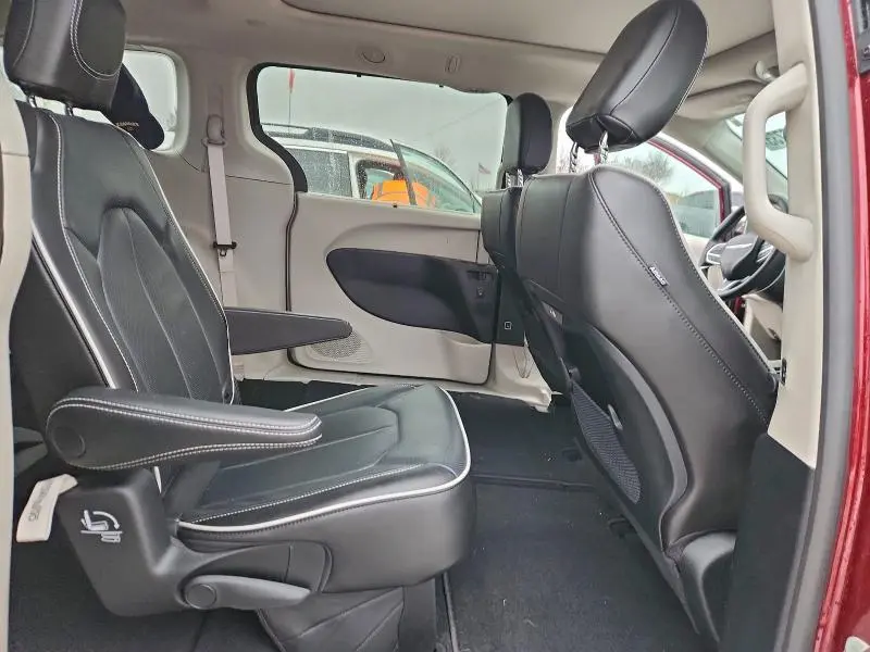 2023 CHRYSLER PACIFICA LIMITED  